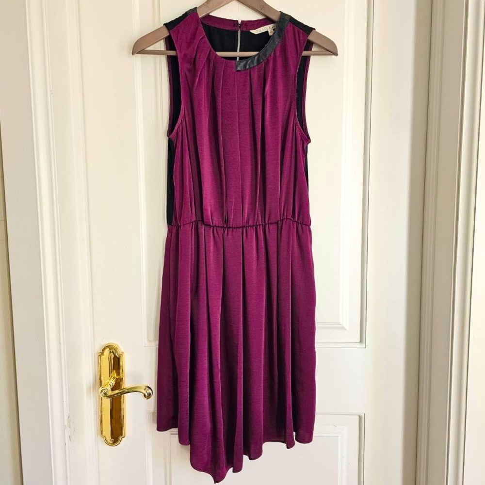 RACHEL ROY Asymmetrical Hem Sleeveless Size 4 Burgundy/Plum & Black Dress